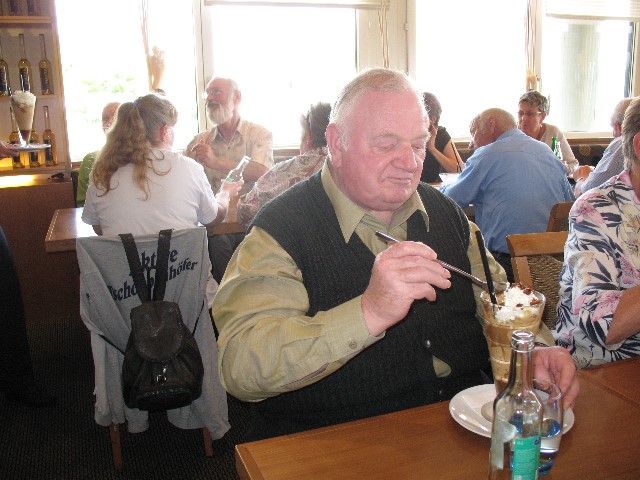 ../Images/Altersausflug 2008 287.jpg